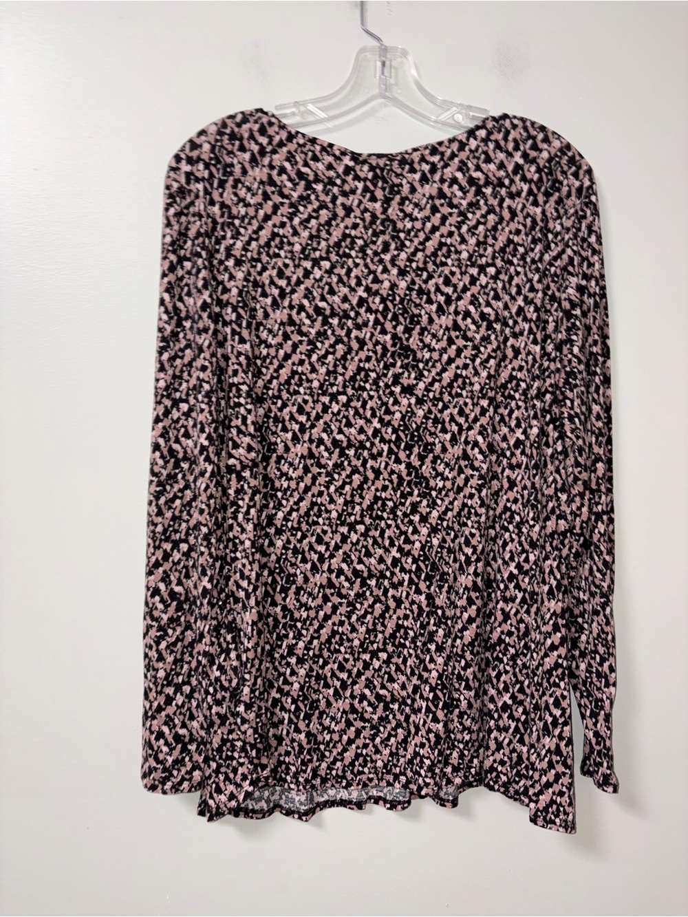 Dana Buchman Mauve Taupe Black Geometric Long Sleeve V-neck Top XL Career - Picture 3 of 3